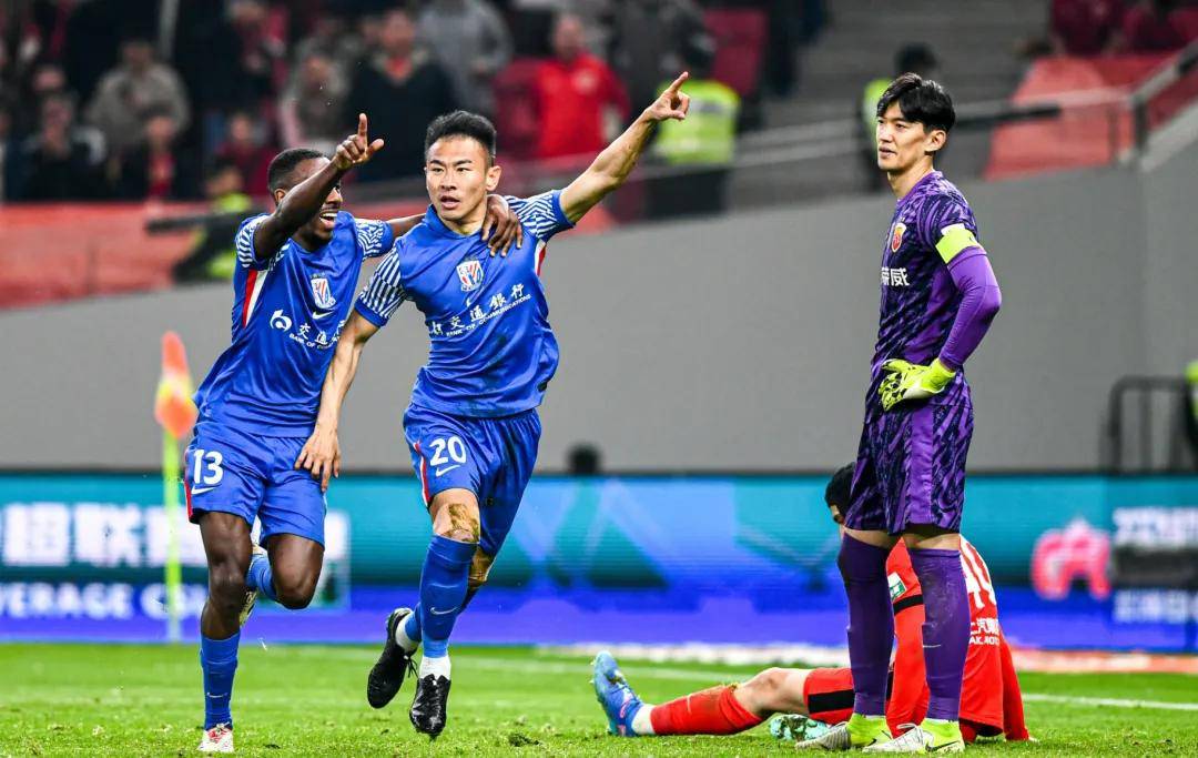 包含上海申花客场输球，保级形势岌岌可危的词条